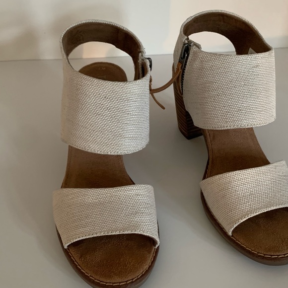 TOMS "Majorca Cutout" Natural Yarn Dye in size 7 - Picture 6 of 8